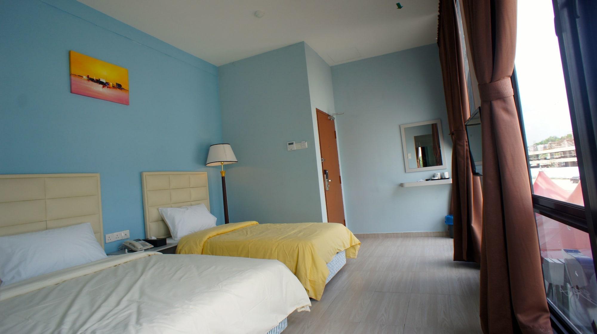 Hotel Zamburger Bukit Indah Джохор-Бару Экстерьер фото